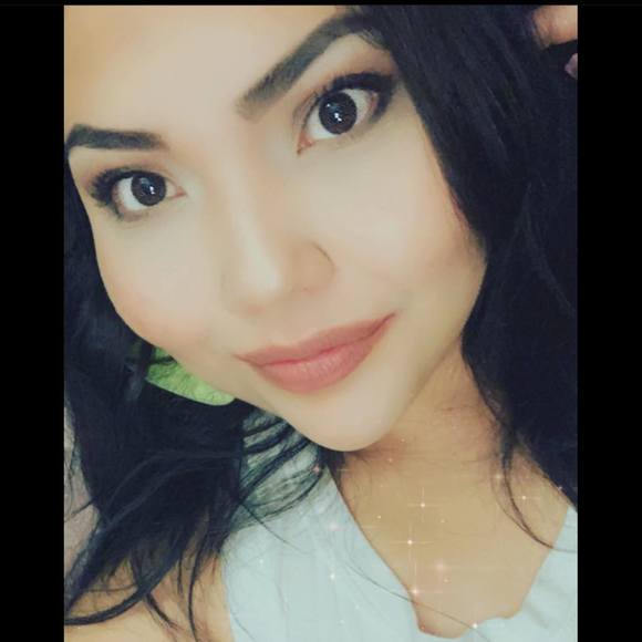 Meet your Posher, Shawntelle - Picture 1 of 1